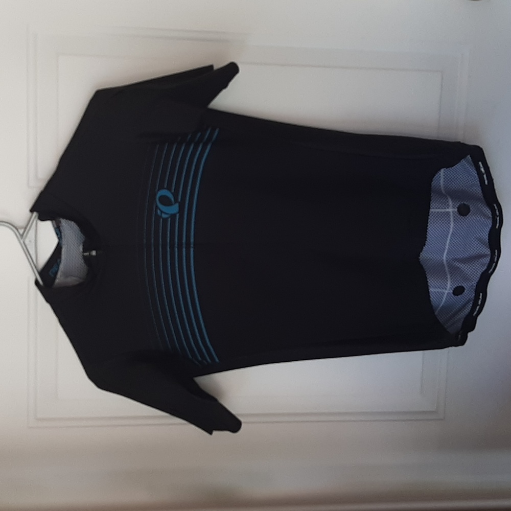 Pearl iZumi bicycle top